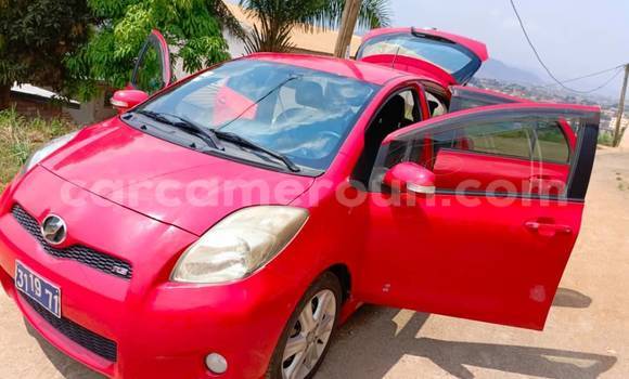 Acheter Occasion Voiture Toyota Yaris Rouge à Douala, Littoral Cameroon Acheter Occasion Voiture Toyota Yaris Rouge à Douala, Littoral Cameroon