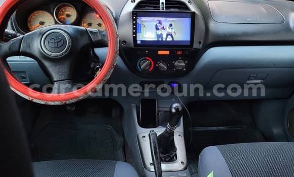 Acheter Occasion Voiture Toyota RAV4 Bleu à Douala, Littoral Cameroon Acheter Occasion Voiture Toyota RAV4 Bleu à Douala, Littoral Cameroon