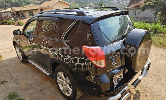 Acheter Occasion Voiture Toyota RAV4 Noir à Douala, Littoral Cameroon Acheter Occasion Voiture Toyota RAV4 Noir à Douala, Littoral Cameroon