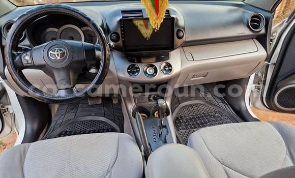 Acheter Occasion Voiture Toyota RAV4 Blanc à Yaoundé, Central Cameroon Acheter Occasion Voiture Toyota RAV4 Blanc à Yaoundé, Central Cameroon