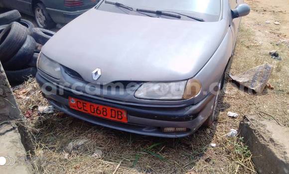 Sayi Na hannu Renault Laguna Sauran Mota in Douala a Ƙasar Kamaru