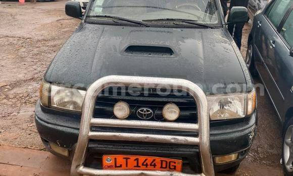 Sayi Na hannu Toyota 4Runner Black Mota in Douala a Ƙasar Kamaru