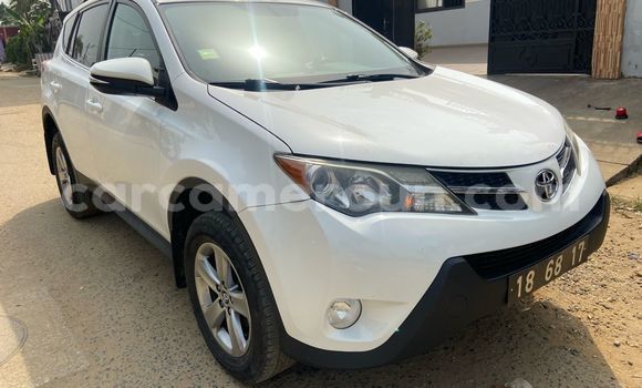 Acheter Occasion Voiture Toyota RAV4 Blanc à Douala, Littoral Cameroon Acheter Occasion Voiture Toyota RAV4 Blanc à Douala, Littoral Cameroon