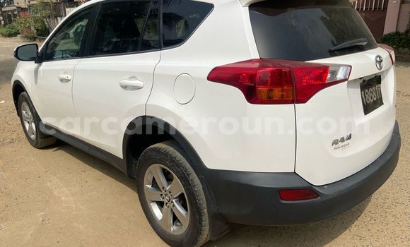 Acheter Occasion Voiture Toyota RAV4 Blanc à Douala, Littoral Cameroon Acheter Occasion Voiture Toyota RAV4 Blanc à Douala, Littoral Cameroon