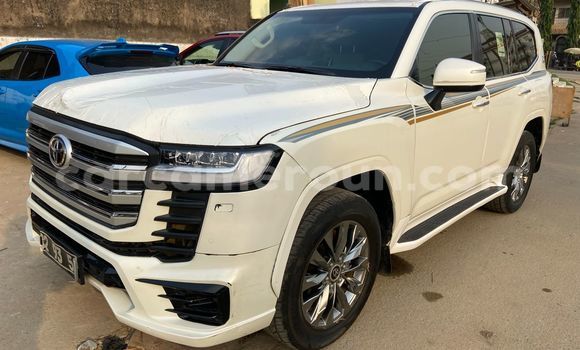 Buy New Toyota Land Cruiser White Car in Douala in Littoral Cameroon Buy New Toyota Land Cruiser White Car in Douala in Littoral Cameroon
