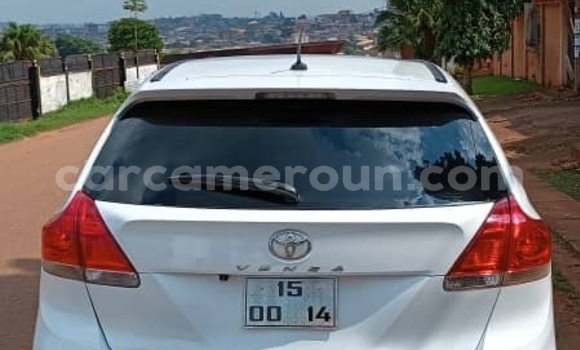 Acheter Occasion Voiture Toyota Avanza Blanc à Yaoundé, Central Cameroon Acheter Occasion Voiture Toyota Avanza Blanc à Yaoundé, Central Cameroon