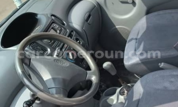 Acheter Occasion Voiture Toyota Yaris Verso Blanc à Yaoundé, Central Cameroon Acheter Occasion Voiture Toyota Yaris Verso Blanc à Yaoundé, Central Cameroon