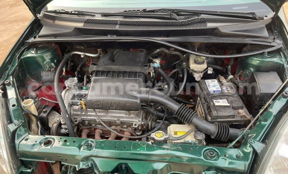 Acheter Occasion Voiture Toyota Yaris Vert à Yaoundé, Central Cameroon Acheter Occasion Voiture Toyota Yaris Vert à Yaoundé, Central Cameroon