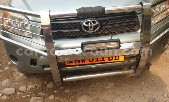 Acheter Occasion Voiture Toyota RAV4 Gris à Douala, Littoral Cameroon Acheter Occasion Voiture Toyota RAV4 Gris à Douala, Littoral Cameroon