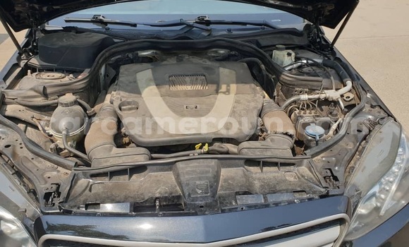 Acheter Occasion Voiture Mercedes‒Benz E–Class Noir à Douala, Littoral Cameroon Acheter Occasion Voiture Mercedes‒Benz E–Class Noir à Douala, Littoral Cameroon