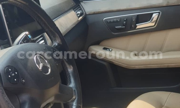 Acheter Occasion Voiture Mercedes‒Benz E–Class Noir à Douala, Littoral Cameroon Acheter Occasion Voiture Mercedes‒Benz E–Class Noir à Douala, Littoral Cameroon