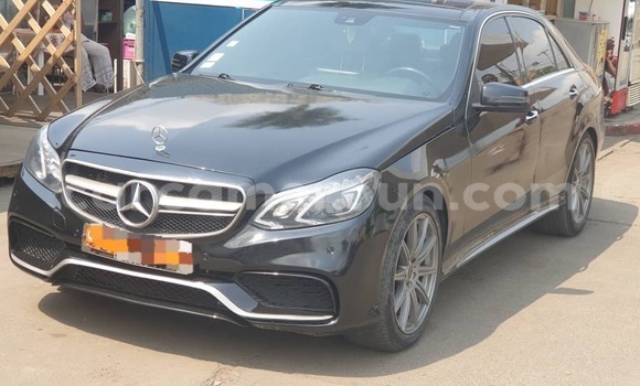 Acheter Occasion Voiture Mercedes‒Benz E–Class Noir à Douala, Littoral Cameroon Acheter Occasion Voiture Mercedes‒Benz E–Class Noir à Douala, Littoral Cameroon