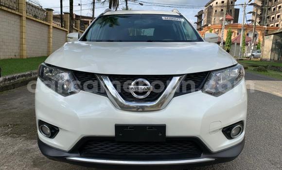 Acheter Import Voiture Nissan Rogue Blanc à Douala, Littoral Cameroon