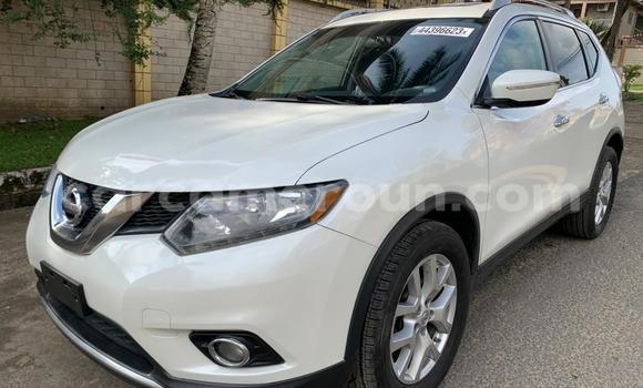 Acheter Import Voiture Nissan Rogue Blanc à Douala, Littoral Cameroon Acheter Import Voiture Nissan Rogue Blanc à Douala, Littoral Cameroon