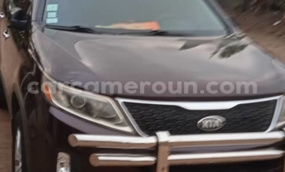 Sayi Na hannu Kia Sorento Brown Mota in Douala a Ƙasar Kamaru Sayi Na hannu Kia Sorento Brown Mota in Douala a Ƙasar Kamaru