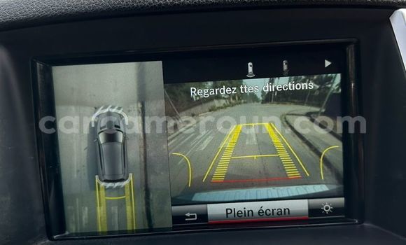 Sayi Imported Mercedes‒Benz ML–Class Azurfa Mota in Douala a Ƙasar Kamaru Sayi Imported Mercedes‒Benz ML–Class Azurfa Mota in Douala a Ƙasar Kamaru