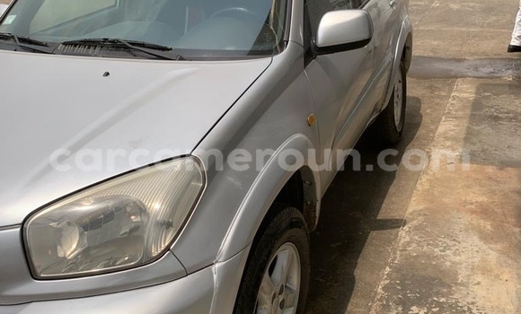 Acheter Neuf Voiture Toyota RAV4 Gris à Douala, Littoral Cameroon Acheter Neuf Voiture Toyota RAV4 Gris à Douala, Littoral Cameroon