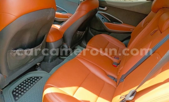 Sayi Sabo Hyundai Santa Fe Black Mota in Douala a Ƙasar Kamaru Sayi Sabo Hyundai Santa Fe Black Mota in Douala a Ƙasar Kamaru