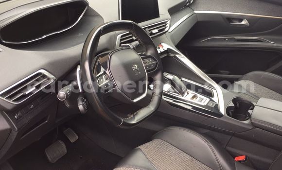 Sayi Sabo Peugeot 5008 Black Mota in Yaounde a Babban Kamaru Sayi Sabo Peugeot 5008 Black Mota in Yaounde a Babban Kamaru