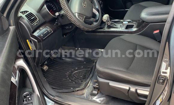 Buy Used Kia Sorento Green Car in Yaounde in Central Cameroon Buy Used Kia Sorento Green Car in Yaounde in Central Cameroon