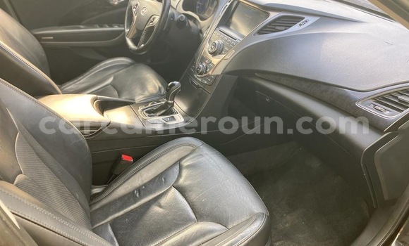 Sayi Sabo Hyundai Grandeur Black Mota in Douala a Ƙasar Kamaru Sayi Sabo Hyundai Grandeur Black Mota in Douala a Ƙasar Kamaru