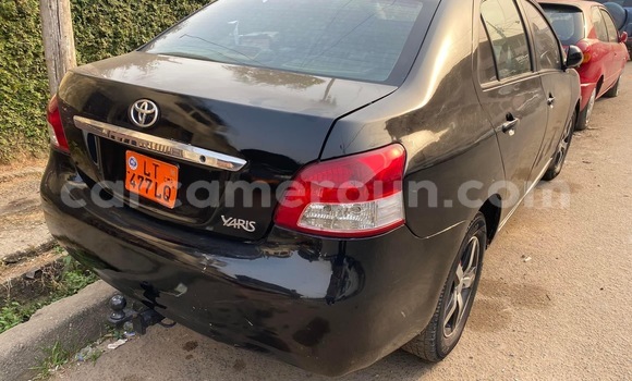 Sayi Sabo Toyota Yaris Black Mota in Douala a Ƙasar Kamaru