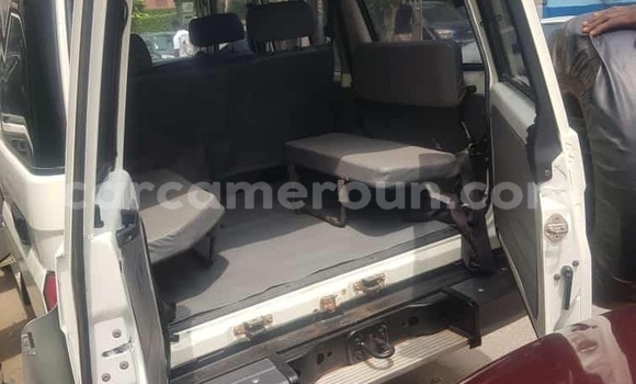 Acheter Neuf Voiture Toyota Land Cruiser Blanc à Douala, Littoral Cameroon Acheter Neuf Voiture Toyota Land Cruiser Blanc à Douala, Littoral Cameroon