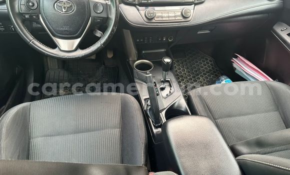 Sayi Na hannu Toyota RAV4 Green Mota in Yaounde a Babban Kamaru Sayi Na hannu Toyota RAV4 Green Mota in Yaounde a Babban Kamaru