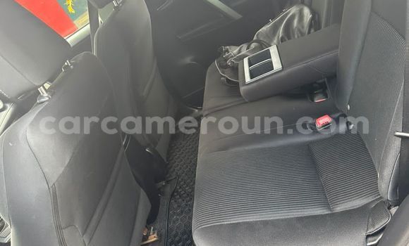 Sayi Na hannu Toyota RAV4 Green Mota in Yaounde a Babban Kamaru Sayi Na hannu Toyota RAV4 Green Mota in Yaounde a Babban Kamaru