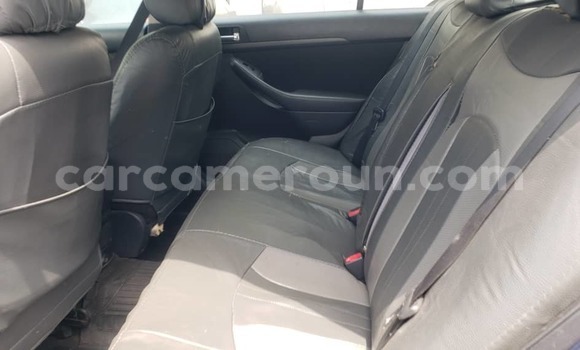Buy Used Toyota Avensis Blue Car in Douala in Littoral Cameroon Buy Used Toyota Avensis Blue Car in Douala in Littoral Cameroon