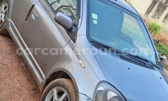 Sayi Na hannu Toyota Yaris Sauran Mota in Yaounde a Babban Kamaru