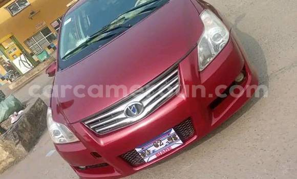 Sayi Na hannu Toyota Blade Sauran Mota in Yaounde a Babban Kamaru