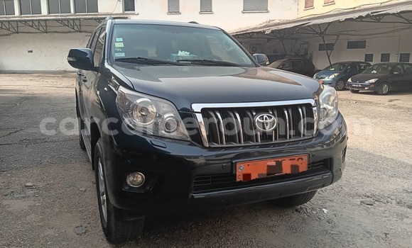 Sayi Na hannu Toyota Prado Black Mota in Douala a Ƙasar Kamaru Sayi Na hannu Toyota Prado Black Mota in Douala a Ƙasar Kamaru