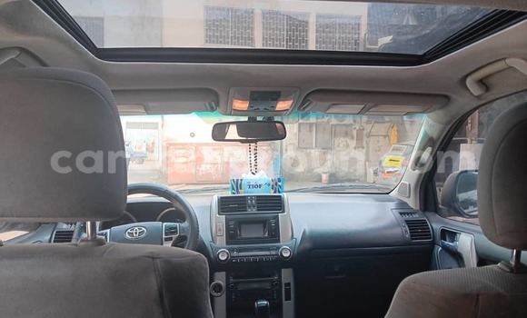 Sayi Na hannu Toyota Prado Black Mota in Douala a Ƙasar Kamaru Sayi Na hannu Toyota Prado Black Mota in Douala a Ƙasar Kamaru