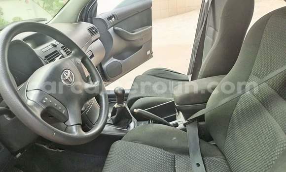 Acheter Occasion Voiture Toyota Avensis Vert à Yaoundé, Central Cameroon Acheter Occasion Voiture Toyota Avensis Vert à Yaoundé, Central Cameroon
