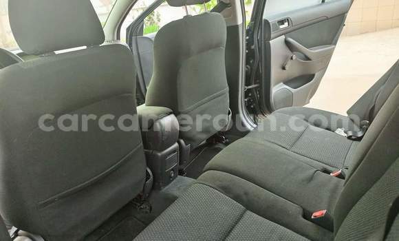 Acheter Occasion Voiture Toyota Avensis Vert à Yaoundé, Central Cameroon Acheter Occasion Voiture Toyota Avensis Vert à Yaoundé, Central Cameroon