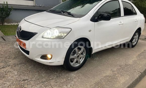 Buy Used Toyota Yaris White Car in Douala in Littoral Cameroon