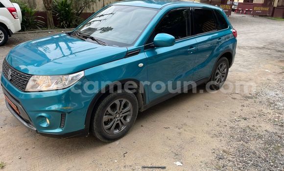 Sayi Na hannu Suzuki Vitara Blue Mota in Douala a Ƙasar Kamaru Sayi Na hannu Suzuki Vitara Blue Mota in Douala a Ƙasar Kamaru