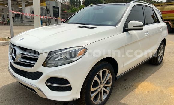 Acheter Import Voiture Mercedes‒Benz GLE Blanc à Douala, Littoral Cameroon