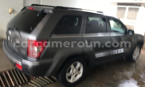 Sayi Imported Jeep Cherokee M Mota in Douala a Ƙasar Kamaru Sayi Imported Jeep Cherokee M Mota in Douala a Ƙasar Kamaru