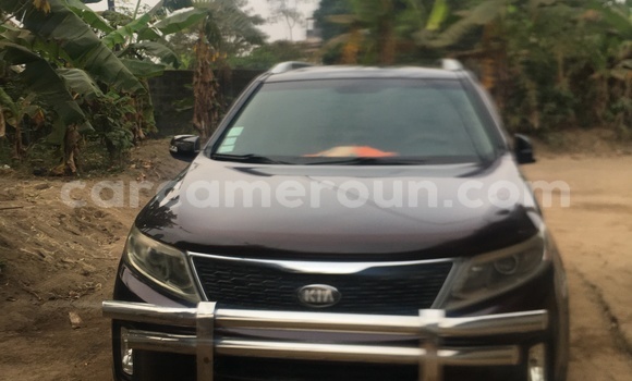Sayi Na hannu Kia Sorento Brown Mota in Douala a Ƙasar Kamaru Sayi Na hannu Kia Sorento Brown Mota in Douala a Ƙasar Kamaru