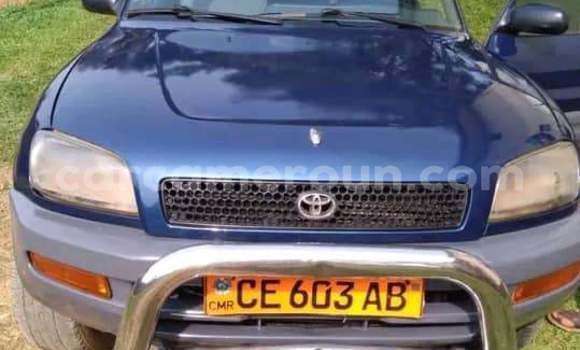 Sayi Na hannu Toyota Ade Blue Babbar mota in Ebolowa a Kamaru ta Kudu