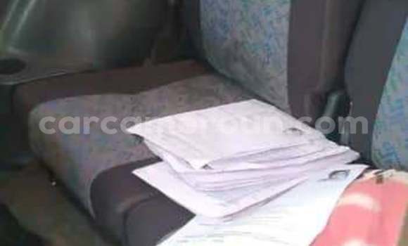 Sayi Na hannu Toyota Ade Blue Babbar mota in Ebolowa a Kamaru ta Kudu Sayi Na hannu Toyota Ade Blue Babbar mota in Ebolowa a Kamaru ta Kudu