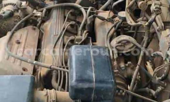 Sayi Na hannu Toyota Ade Blue Babbar mota in Ebolowa a Kamaru ta Kudu Sayi Na hannu Toyota Ade Blue Babbar mota in Ebolowa a Kamaru ta Kudu