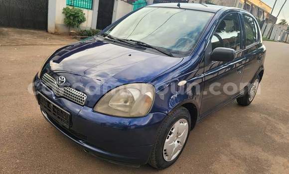 Acheter Occasion Voiture Toyota Yaris Bleu à Yaoundé, Central Cameroon Acheter Occasion Voiture Toyota Yaris Bleu à Yaoundé, Central Cameroon