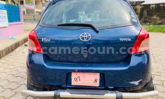 Sayi Na hannu Toyota Yaris Blue Mota in Yaounde a Babban Kamaru Sayi Na hannu Toyota Yaris Blue Mota in Yaounde a Babban Kamaru