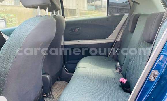 Sayi Na hannu Toyota Yaris Blue Mota in Yaounde a Babban Kamaru Sayi Na hannu Toyota Yaris Blue Mota in Yaounde a Babban Kamaru