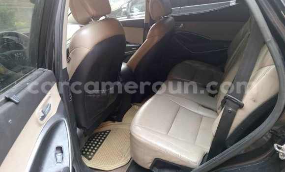 Acheter Occasion Voiture Hyundai Santa Fe Noir à Yaoundé, Central Cameroon Acheter Occasion Voiture Hyundai Santa Fe Noir à Yaoundé, Central Cameroon