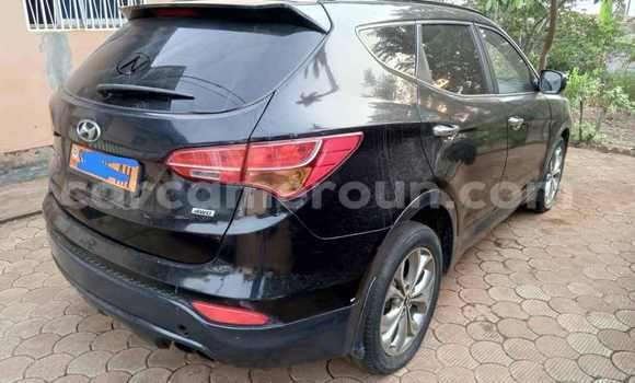 Acheter Occasion Voiture Hyundai Santa Fe Noir à Yaoundé, Central Cameroon Acheter Occasion Voiture Hyundai Santa Fe Noir à Yaoundé, Central Cameroon