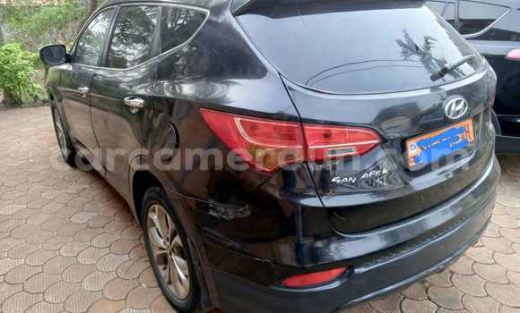 Acheter Occasion Voiture Hyundai Santa Fe Noir à Yaoundé, Central Cameroon Acheter Occasion Voiture Hyundai Santa Fe Noir à Yaoundé, Central Cameroon